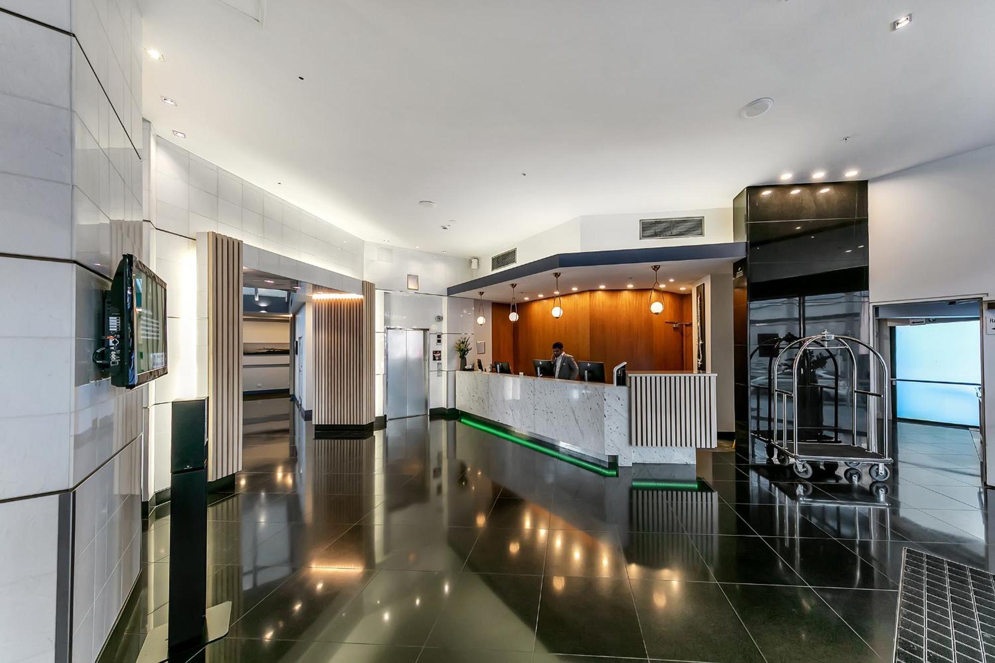Exquisite Sun Soaked Corner Apartment Auckland Exterior photo