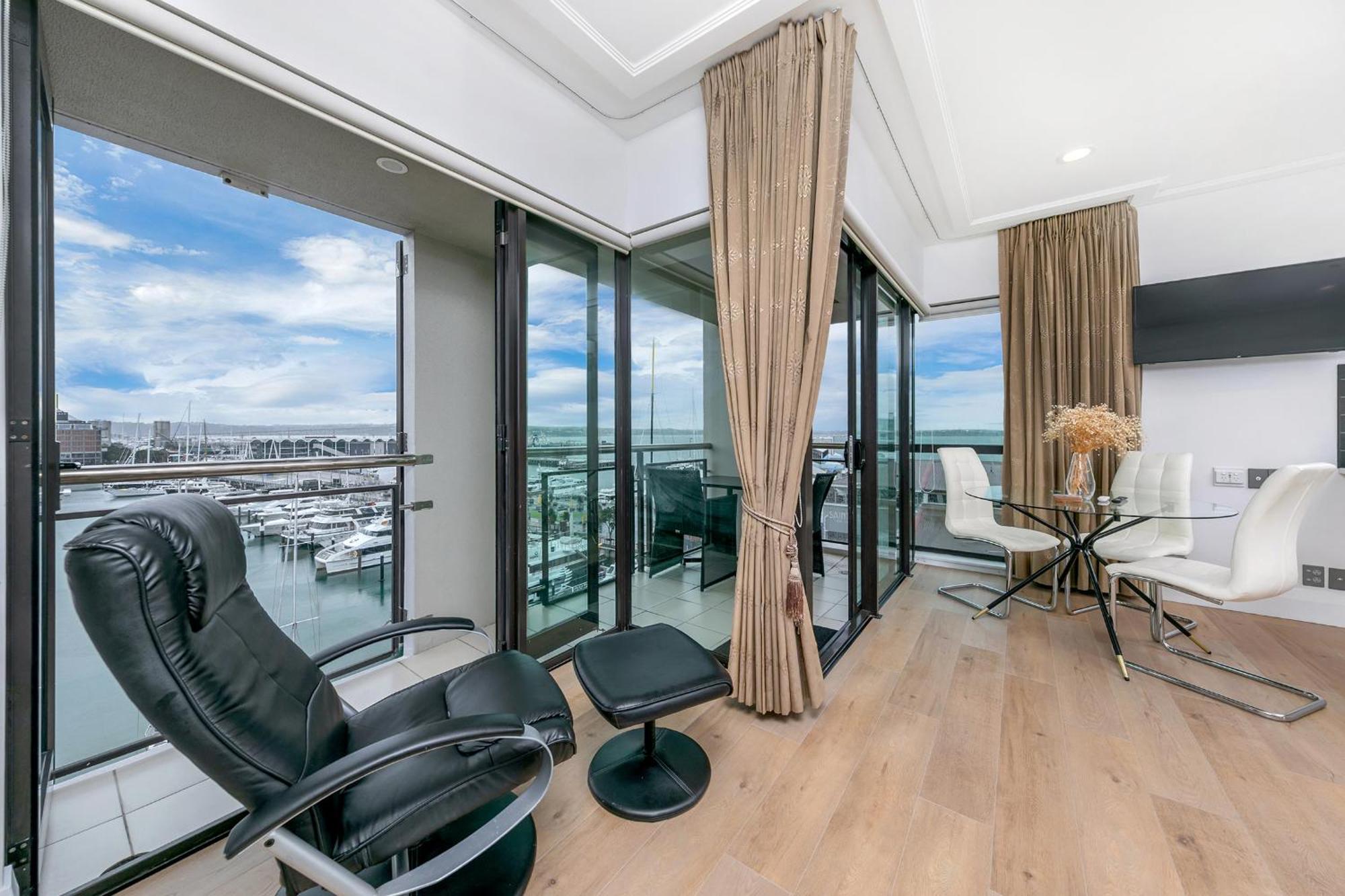 Exquisite Sun Soaked Corner Apartment Auckland Exterior photo